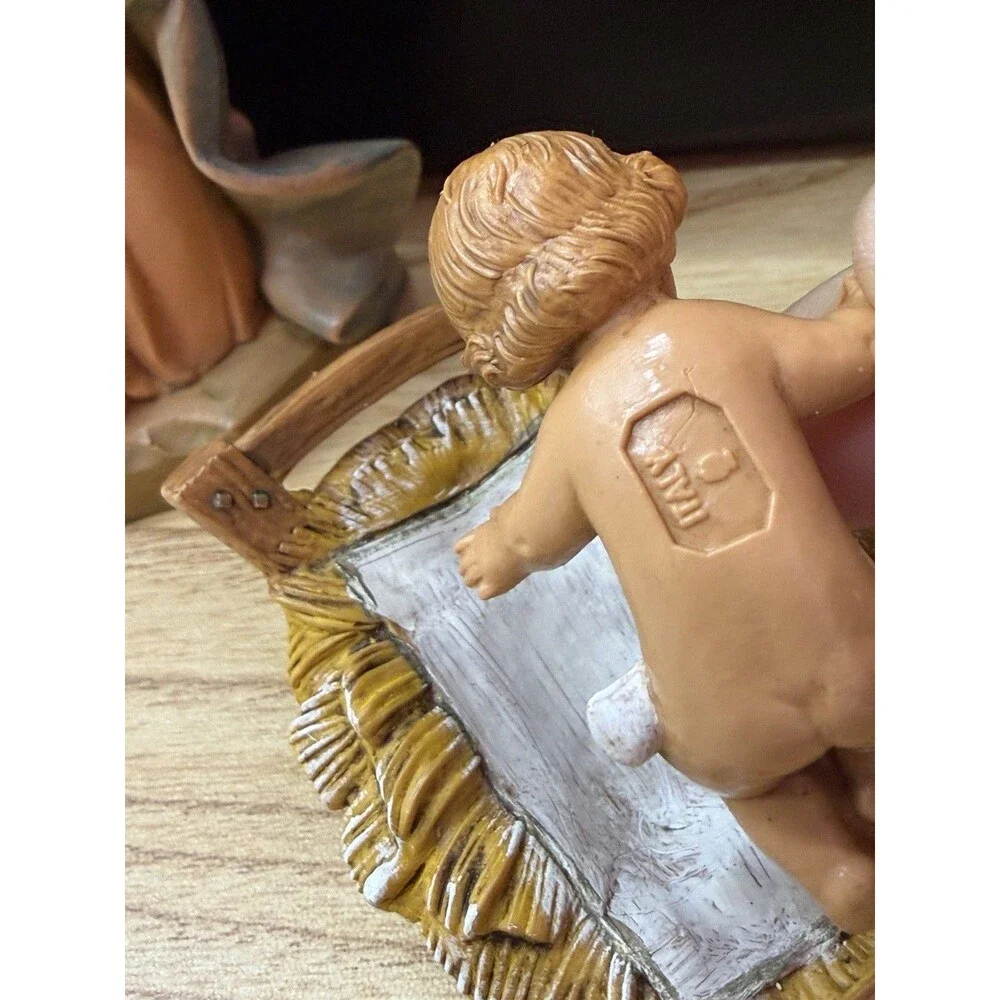 Vintage Fontanini Nativity Set Holy Family Mary Joseph Baby Jesus Manger